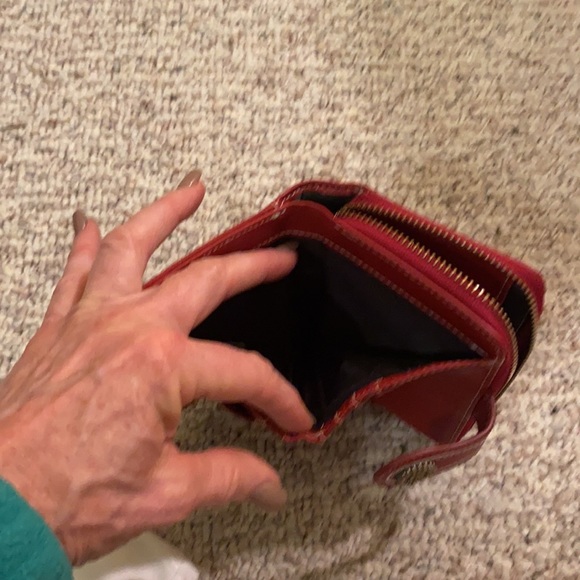 Red wallet - Picture 4 of 4